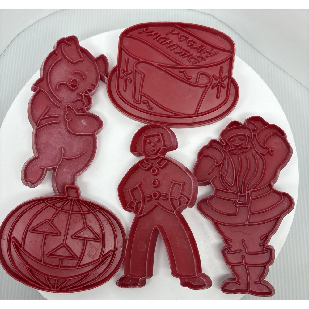 Vintage Holiday Cookie Cutters Porky Pig Santa‎ Gingerbread Birthday Halloween
